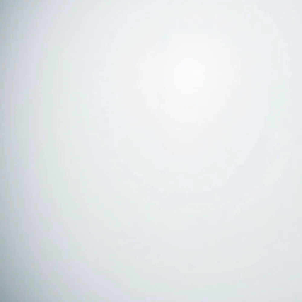 Biała farba z połyskiem do ścian