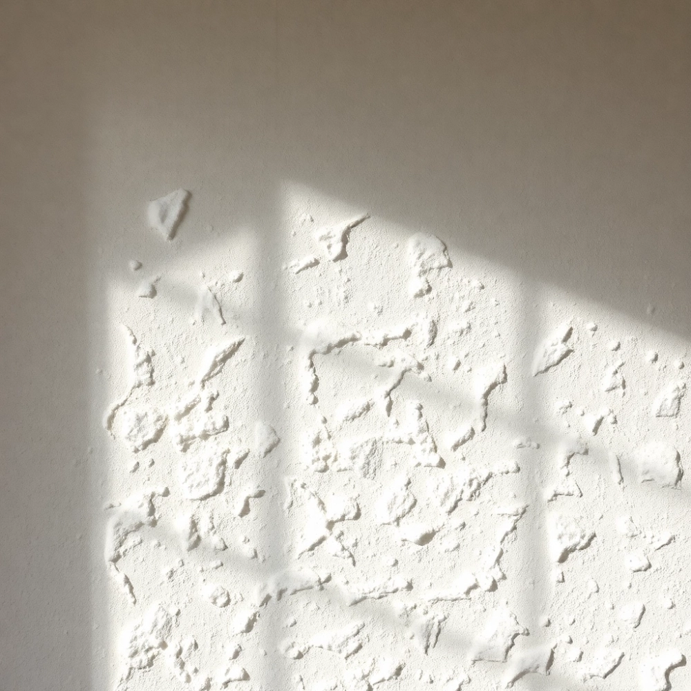 Czy można kłaść tapetę na baranka