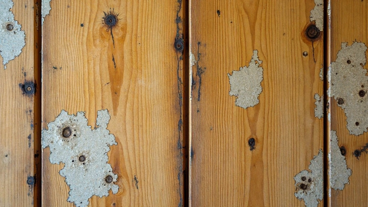 czym odtłuścić boazerię przed malowaniem