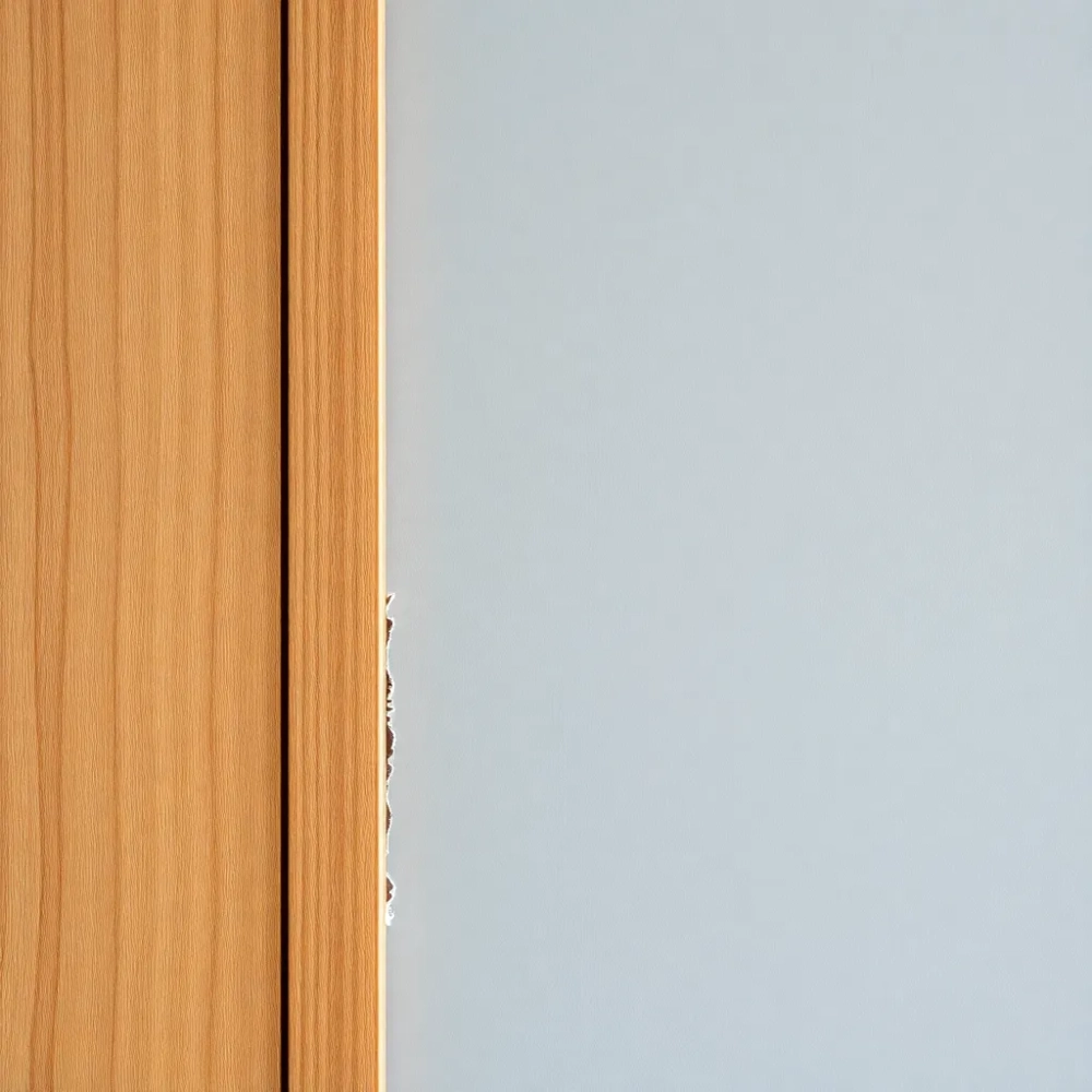 Montaż boazerii drewnianej na klej