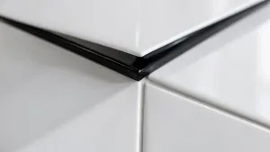 czarna listwa do płytek