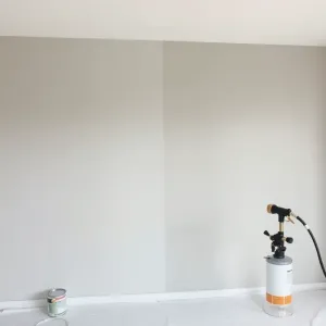 Czy pistoletem lakierniczym można malować ściany