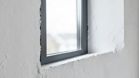 czy stosować listwy przyokienne