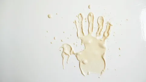 Czym myć ściany pomalowane farbą zmywalną