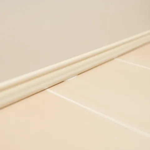 Czym przykleić listwę do płytek