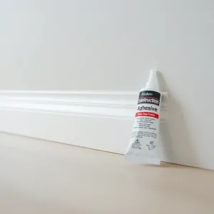 Czym przykleić listwy przypodłogowe