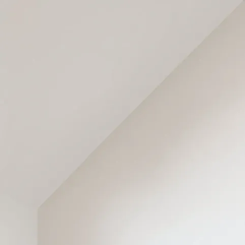 Farba biała matowa do ścian i sufitów