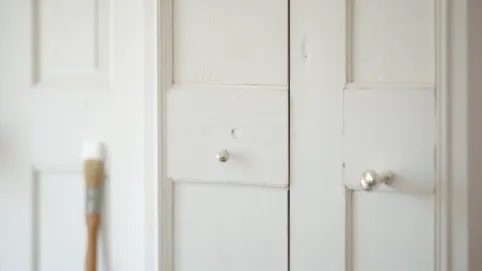 farba do drzwi z płyty mdf