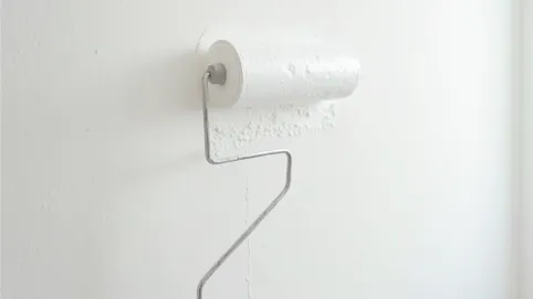 gruntowanie ścian przed tapetowaniem