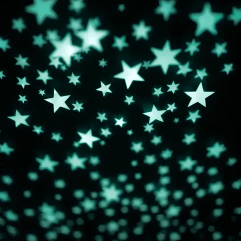 Gwiazdki świecące w ciemności na sufit