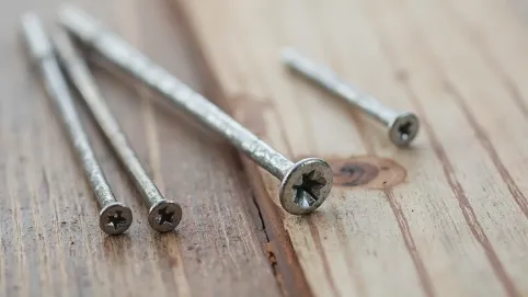 gwoździe do boazerii