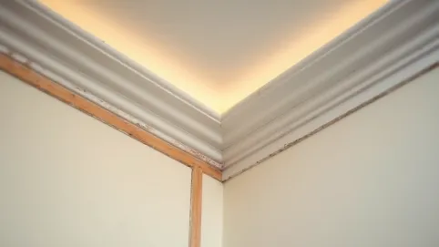 jak dociąć listwy sufitowe w narożnikach wewnętrznych bez skrzynki