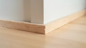 jak montować listwy przypodłogowe mdf