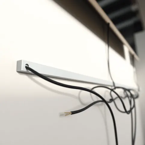 Jak poprowadzić kabel po ścianie