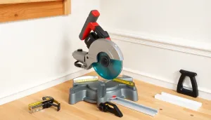 Jak przyciąć listwy w rogach