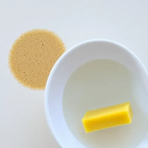 Jak usunąć tłuste plamy ze ściany