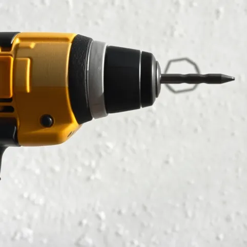 Jak wywiercić dziurę w ścianie na obraz