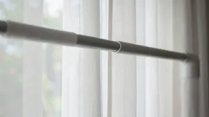 Jak z pojedynczego karnisza zrobić podwójny