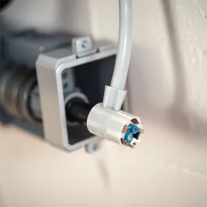 Jak zaizolować kabel w ścianie