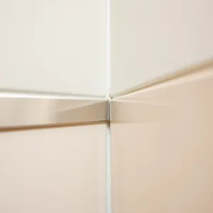 Jak zamontować listwy narożne do płytek