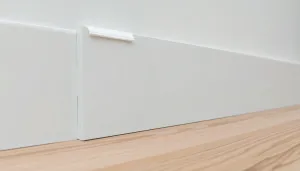 Jak zamontować listwy przypodłogowe na klej