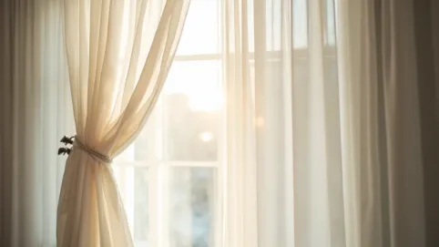 jak zdjąć firanki z karnisza
