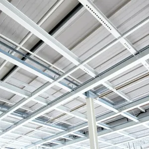 Jak zrobić sufit podwieszany krzyżowy