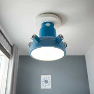 Lampa sufitowa do pokoju chłopca