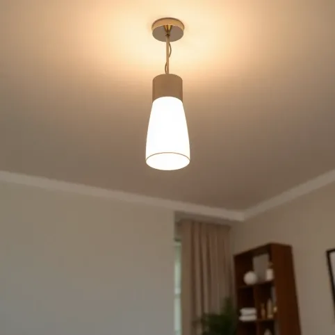 Lampa sufitowa na pilota