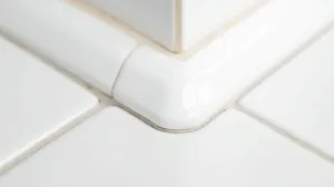Listwa narożna do płytek biała