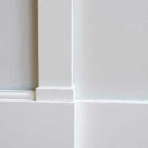 Listwy przypodłogowe akryl czy silikon