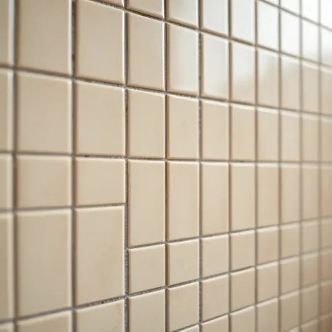 Małe płytki do kuchni na ścianę