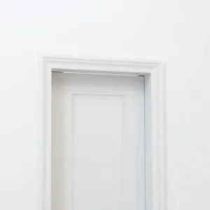 Montaż drzwi ukrytych w ścianie GK