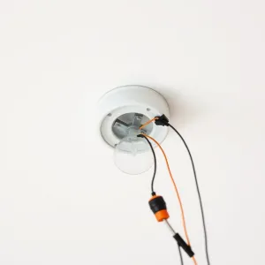 Montaż lampy sufitowej cena Warszawa