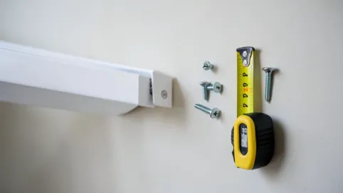 montaż listew karniszowych cena