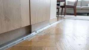 montaż listwy dylatacyjnej