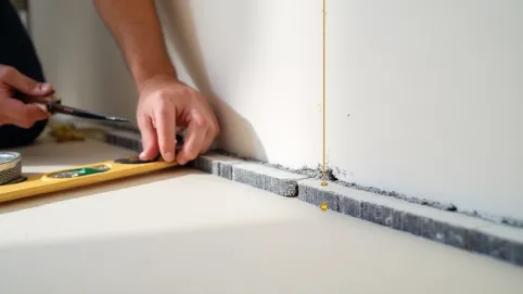 Montaż listwy startowej do styropianu