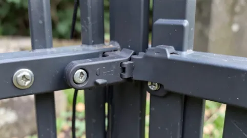 montaż listwy zębatej nylonowej