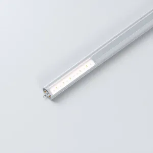 Montaż taśmy LED w listwie