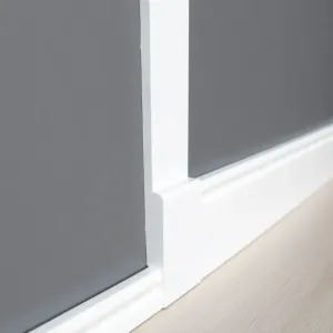 Na co przykleić listwy przypodłogowe