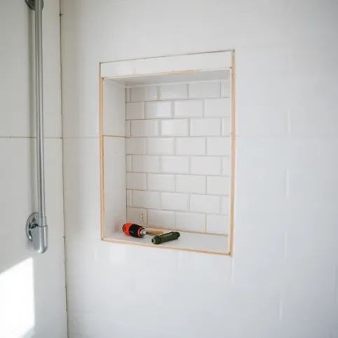 Półka w ścianie pod prysznicem jak zrobić