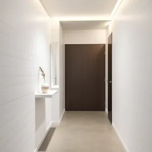 Pomysł na ściany w małym przedpokoju