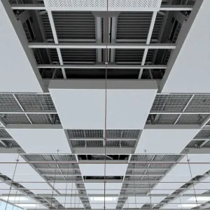 Sufit Armstrong co ile wieszaki