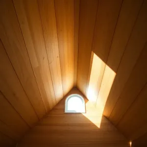 Sufit na poddaszu z paneli