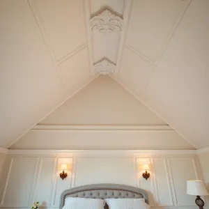 Sztukateria W Sypialni Ze Skosami