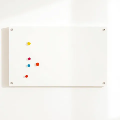 Tablica magnetyczna dla dzieci na ścianę