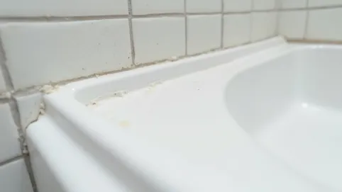 Uszczelnienie brodzika przy ścianie