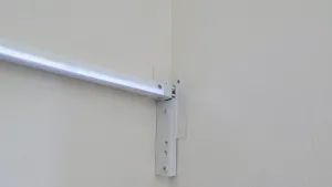 montaż listwy oświetleniowej